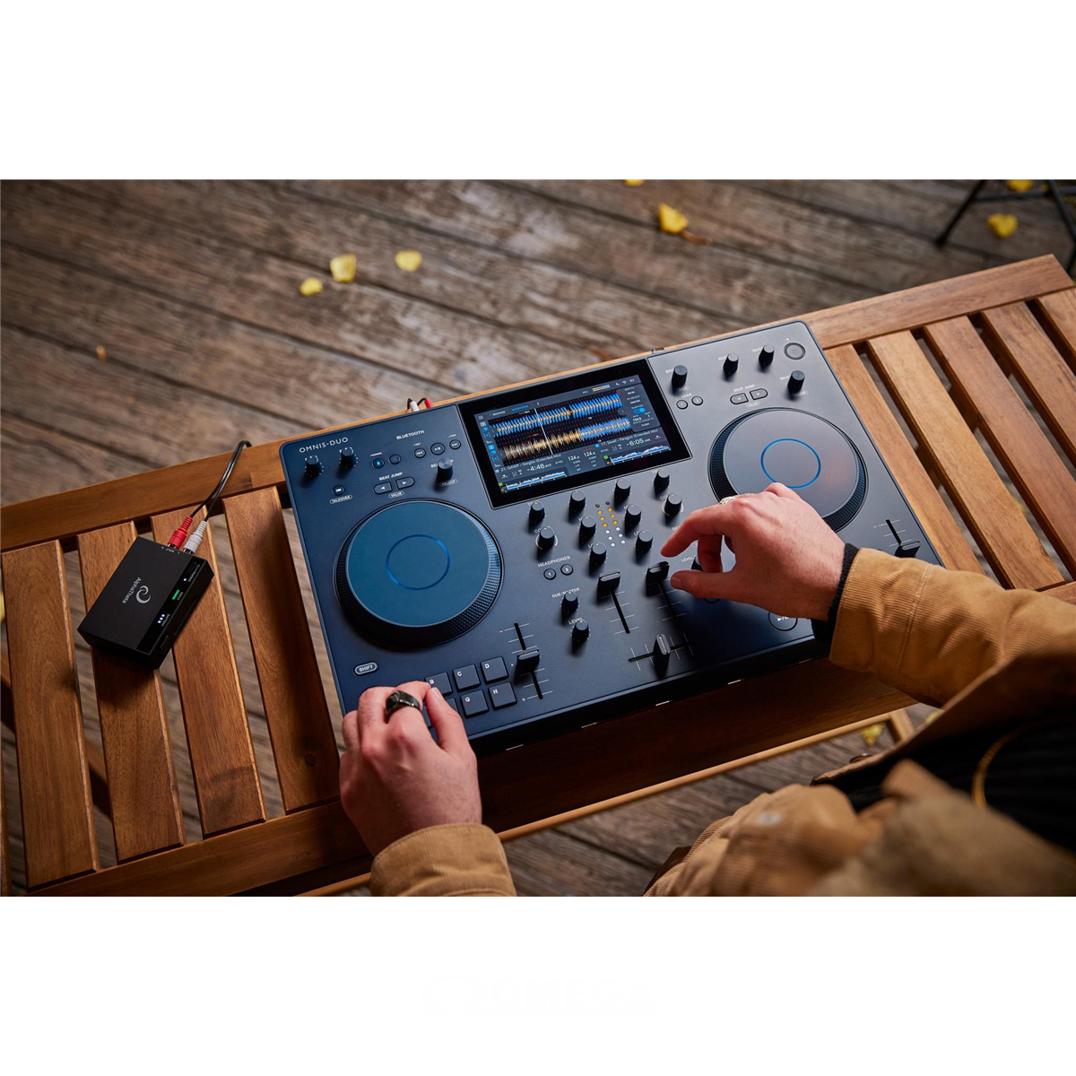 Omega Music | ALPHATHETA Omnis-Duo all-in-one DJ system Omega Music | ALPHATHETA Omnis-Duo all-in-one DJ system