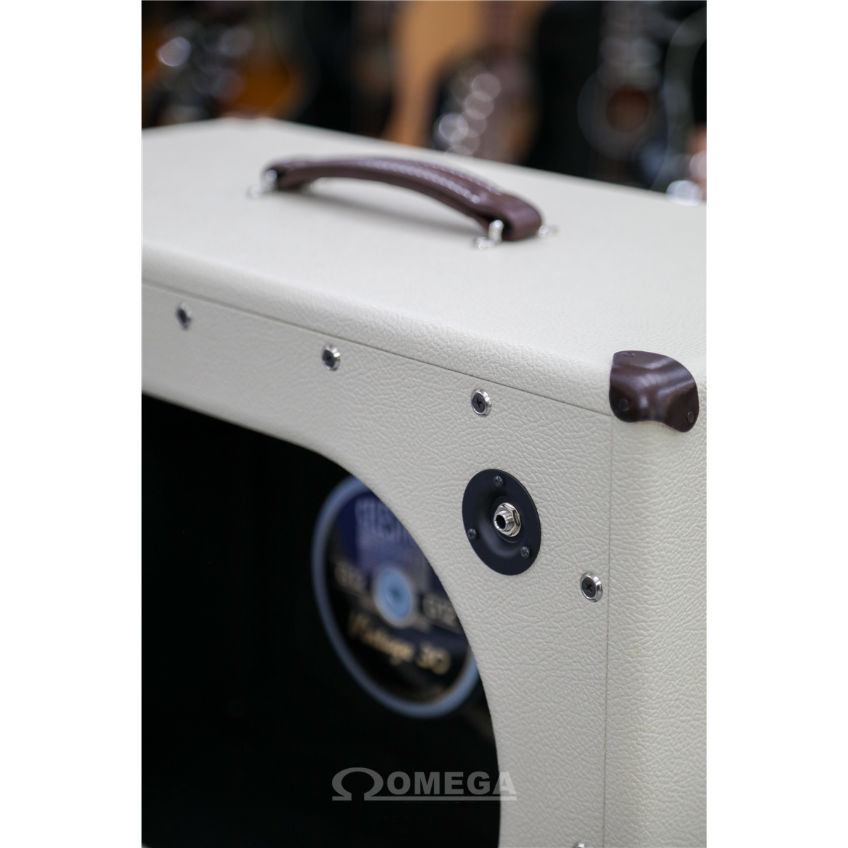AMS Amplifiers 112 Cabinet Oval Back White