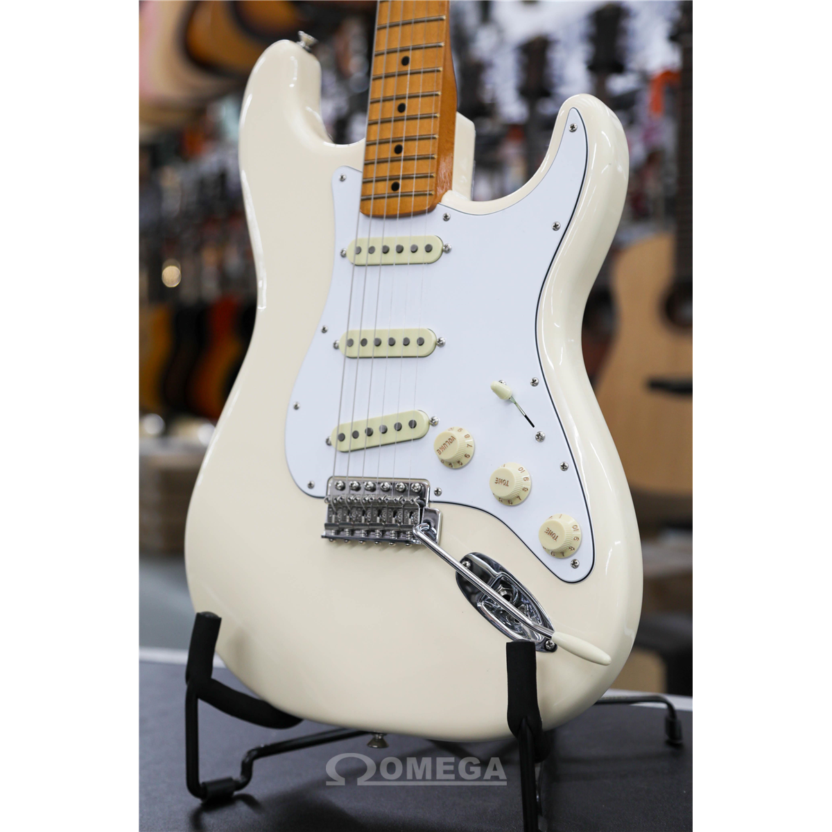 Fender jimi hendrix stratocaster olympic white deals