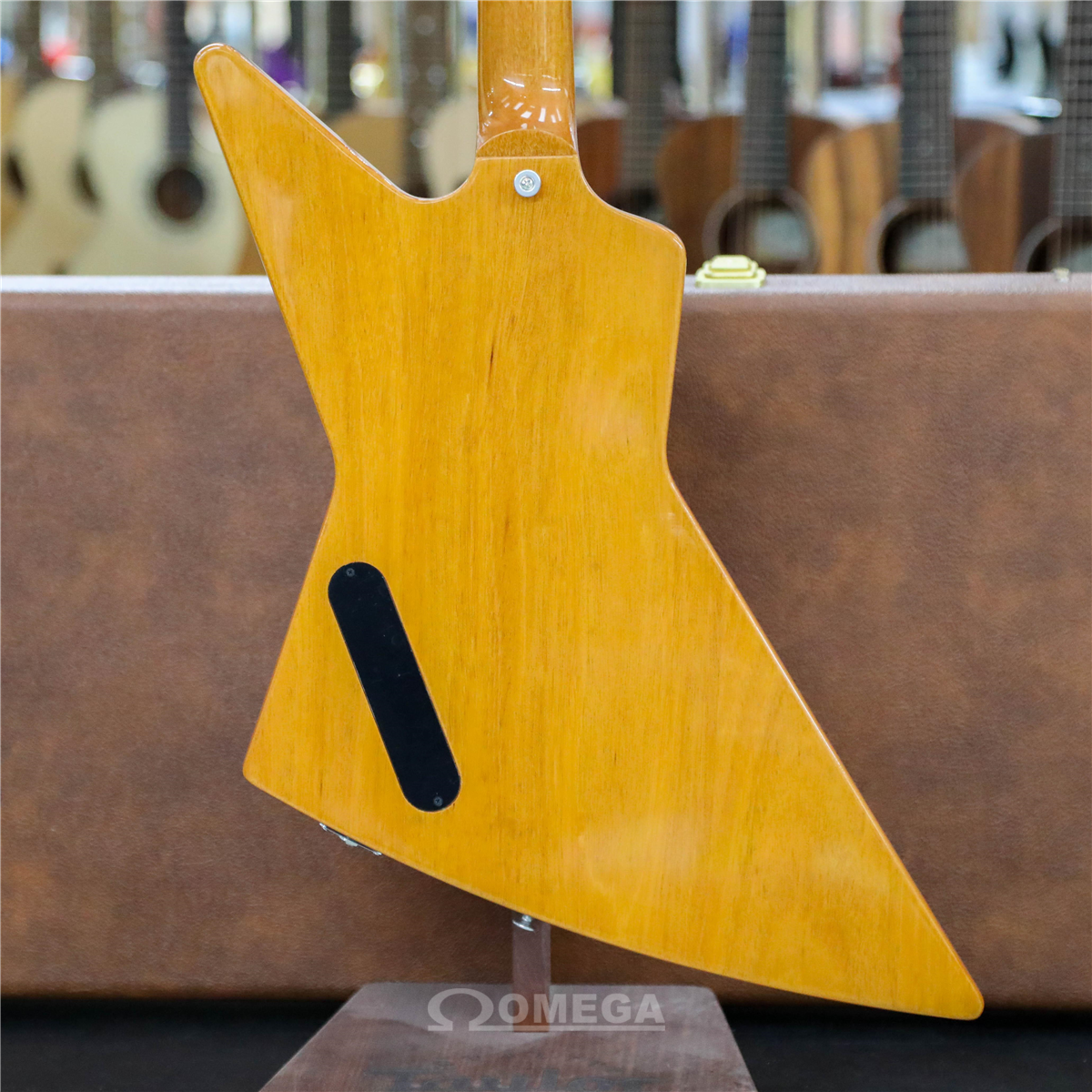 Gibson explorer strap button location deals