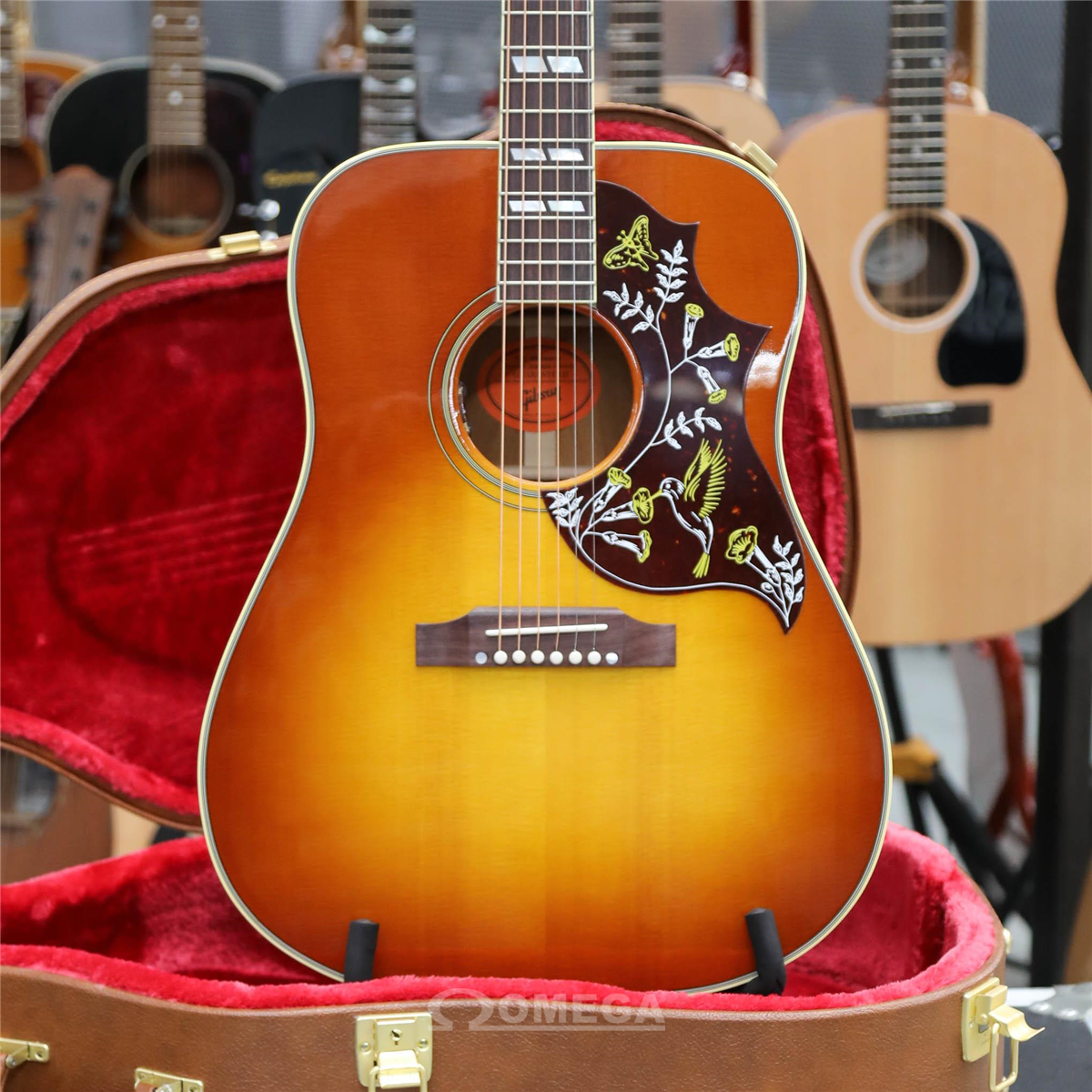 Omega Music GIBSON Hummingbird Original Heritage Cherry Sunburst