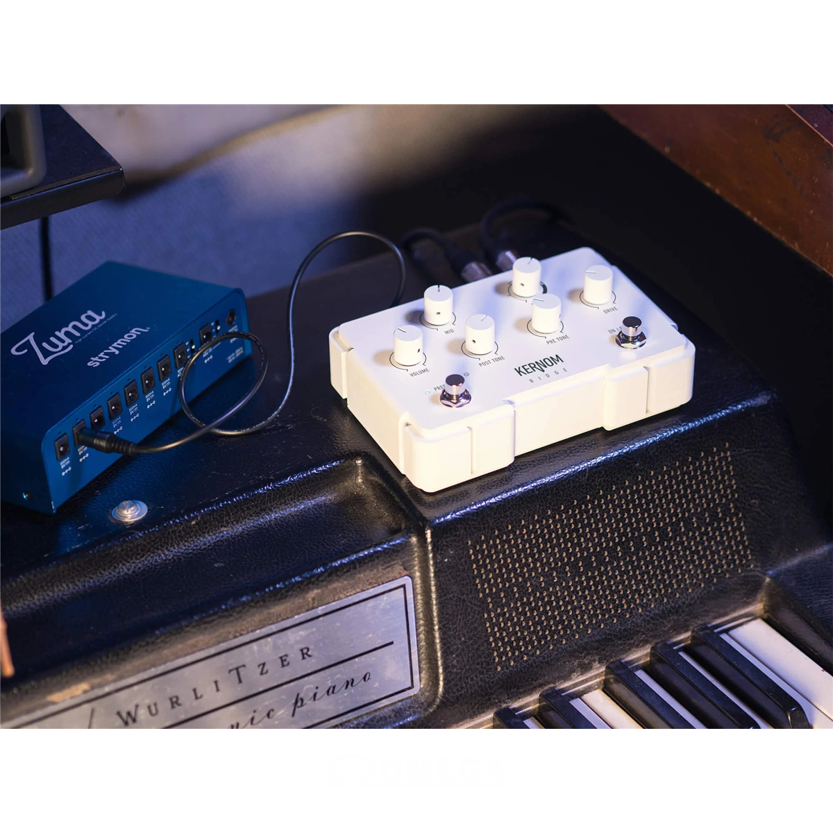 Omega Music | KERNOM Ridge analog overdrive pedal