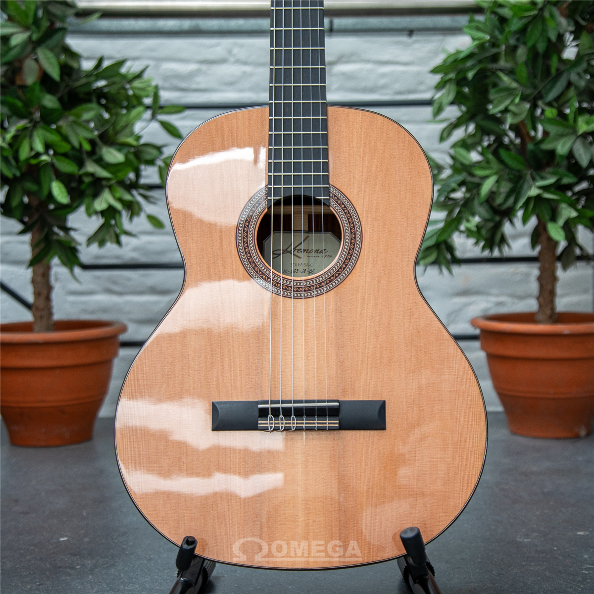 Kremona solea classical guitar deals