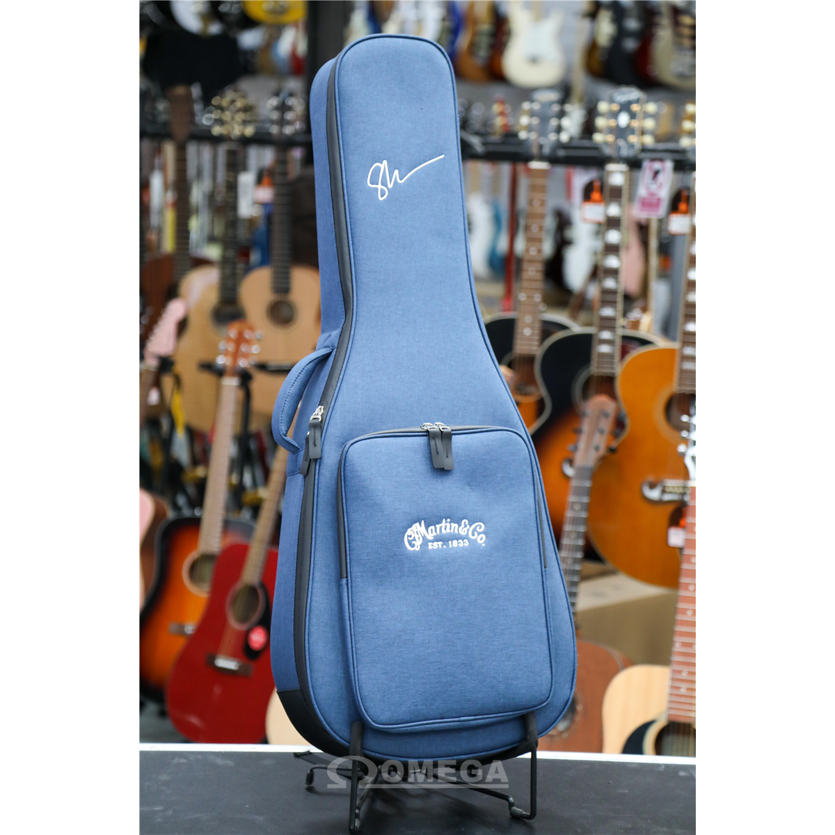 Omega Music | MARTIN 000JR-10E Shawn Mendes Omega Music | MARTIN 000JR-10E Shawn Mendes