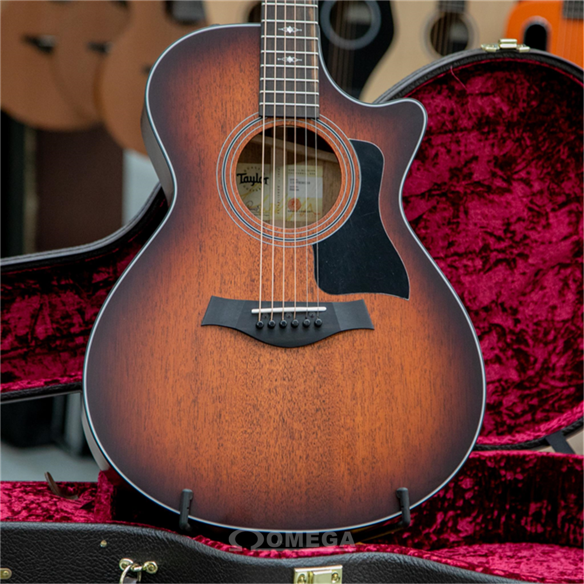 TAYLOR 322ce V Class Grand Concert